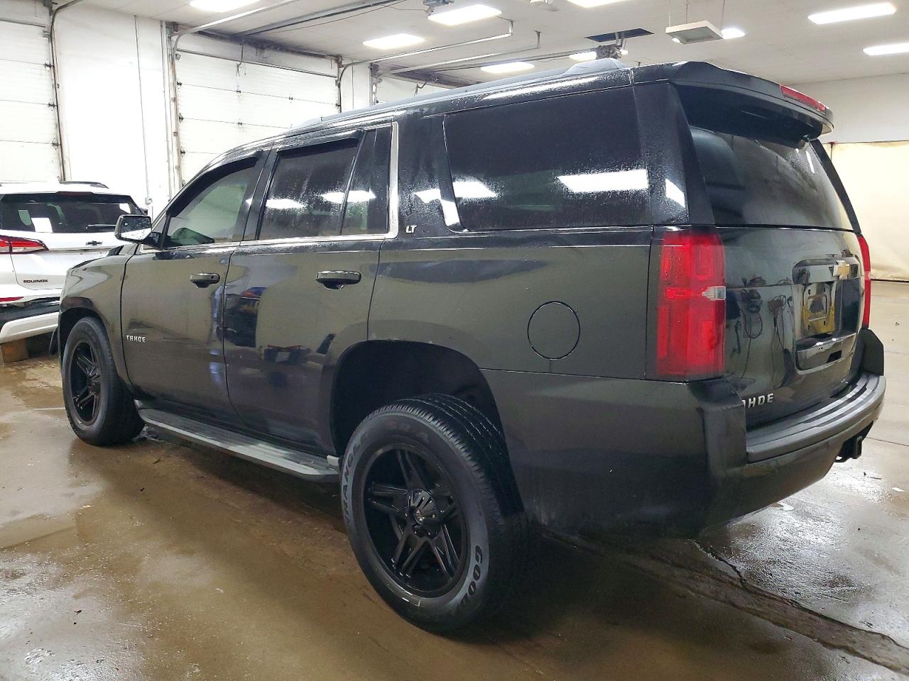 2015 CHEVROLET TAHOE K1500 LT photo 2