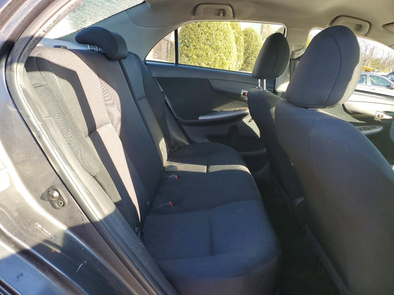 2010 TOYOTA COROLLA BASE photo 10
