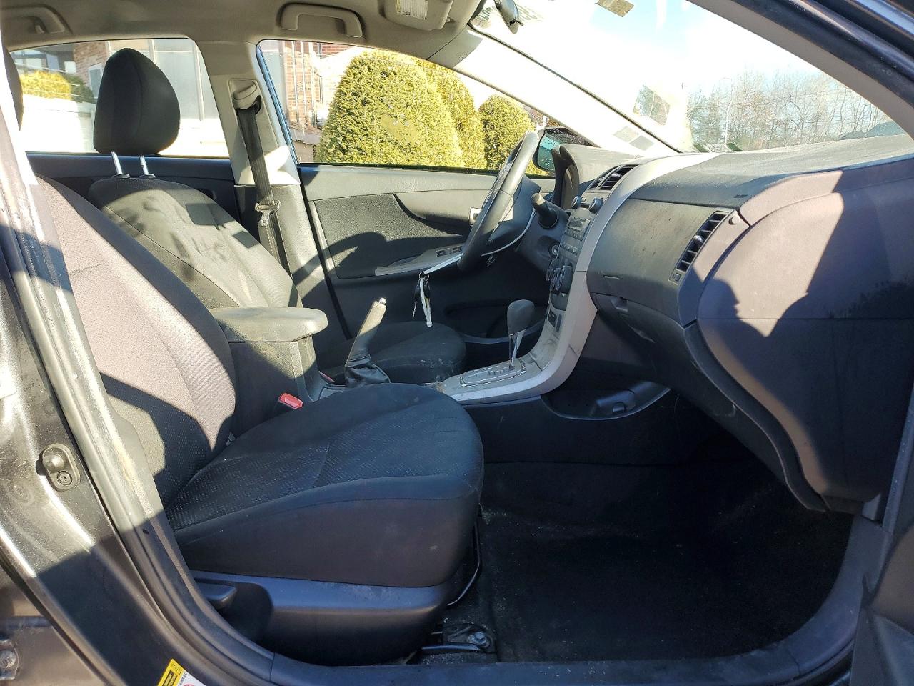 2010 TOYOTA COROLLA BASE photo 7
