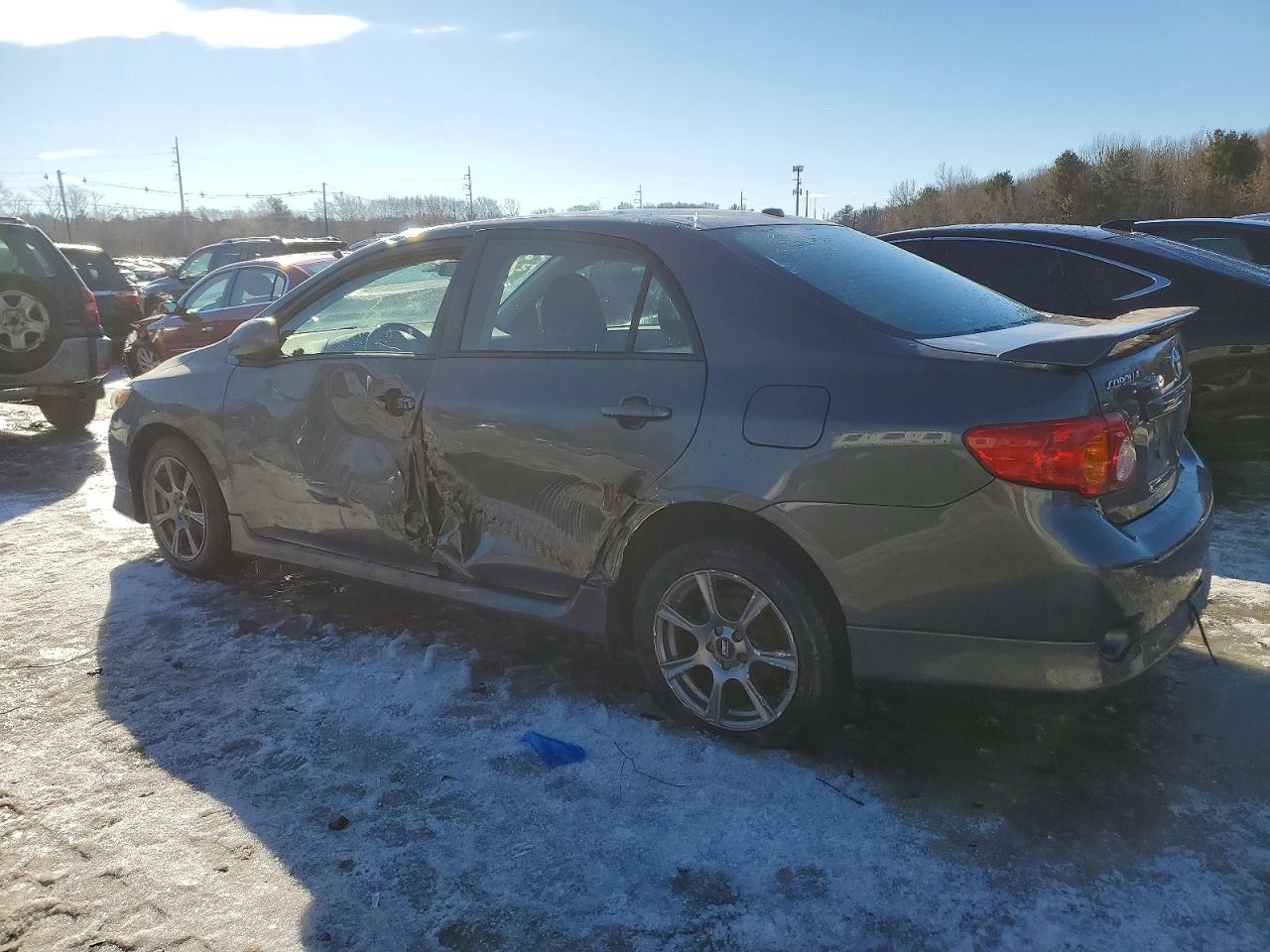 2010 TOYOTA COROLLA BASE photo 2