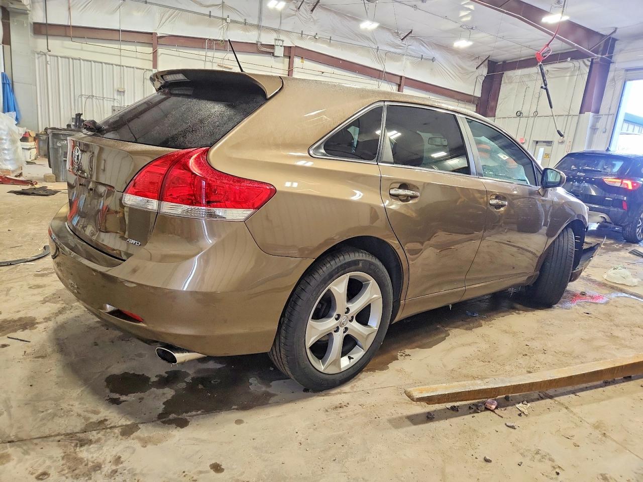 2009 TOYOTA VENZA photo 3