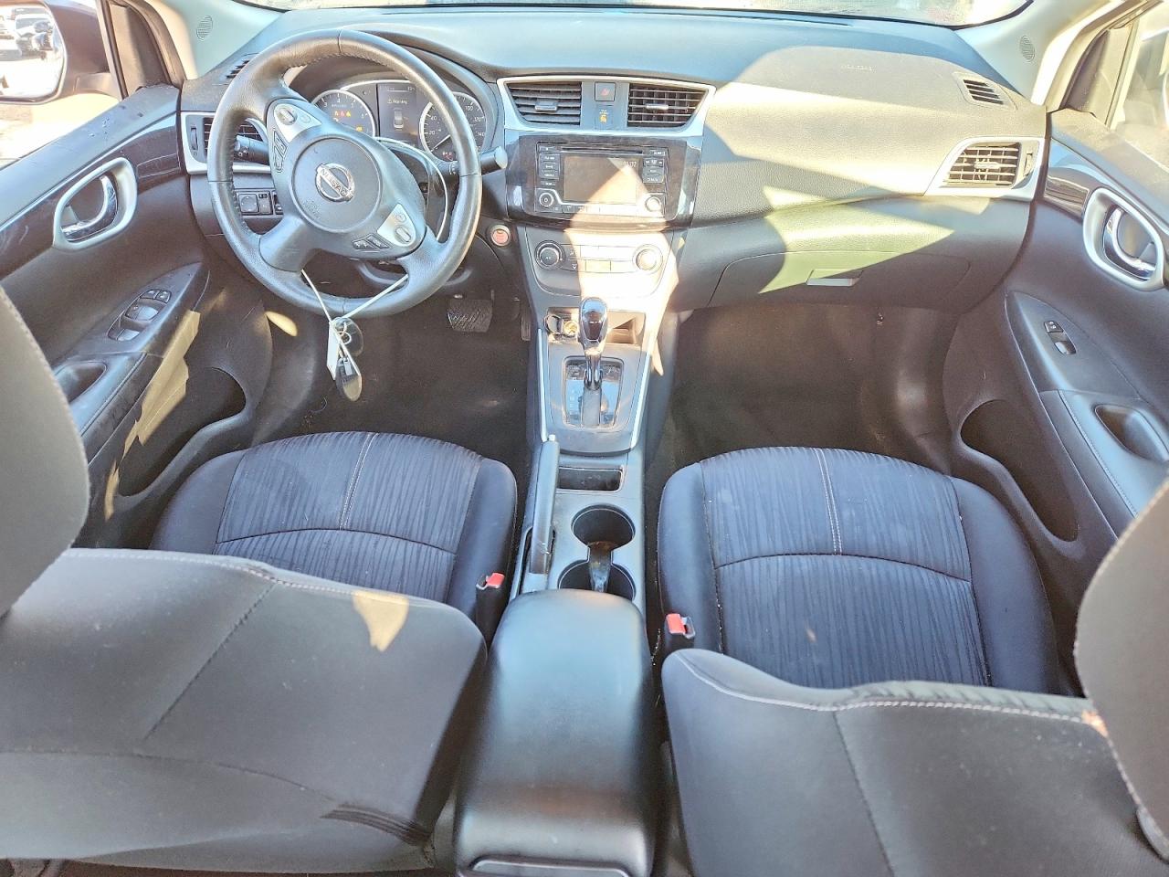 2016 NISSAN SENTRA S photo 8