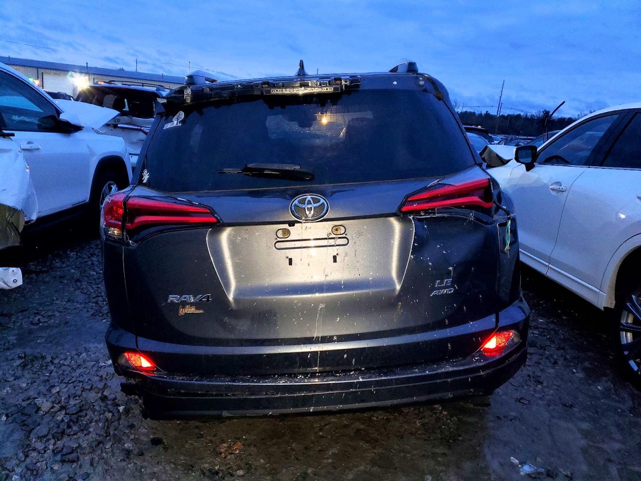 2017 TOYOTA RAV4 LE photo 6