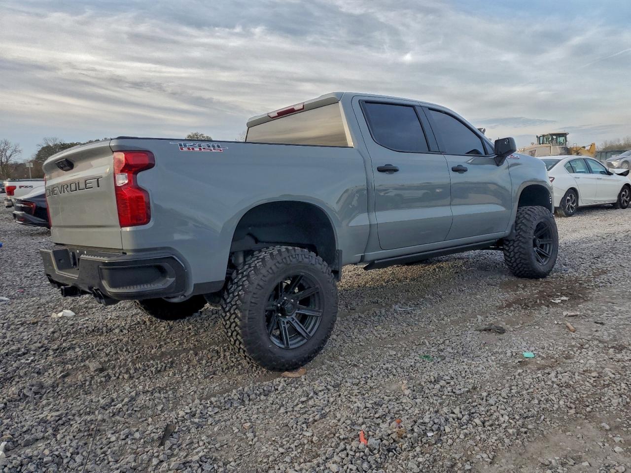 2024 CHEVROLET SILVERADO K1500 TRAIL BOSS CUSTOM photo 5