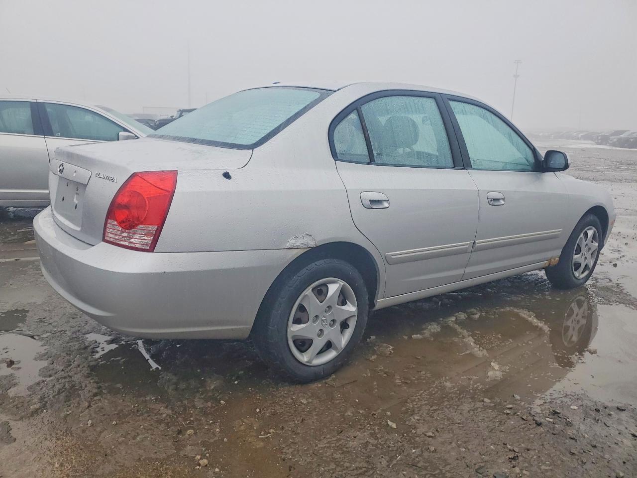 2004 HYUNDAI ELANTRA GLS photo 3