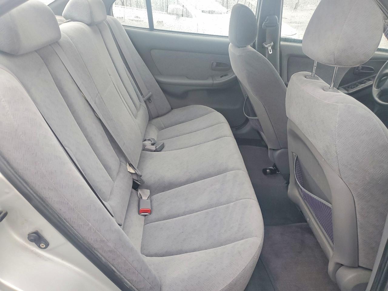 2004 HYUNDAI ELANTRA GLS photo 10