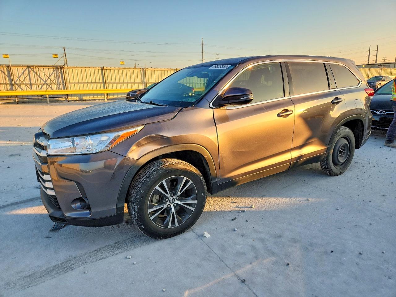 2019 TOYOTA HIGHLANDER