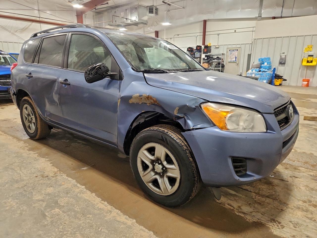 2011 TOYOTA RAV4 photo 4