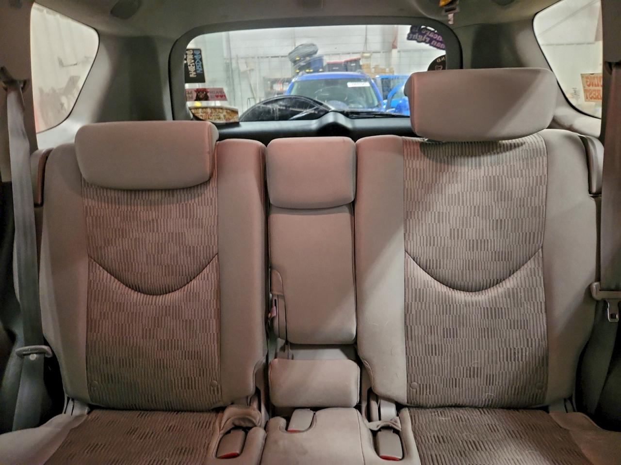 2011 TOYOTA RAV4 photo 10