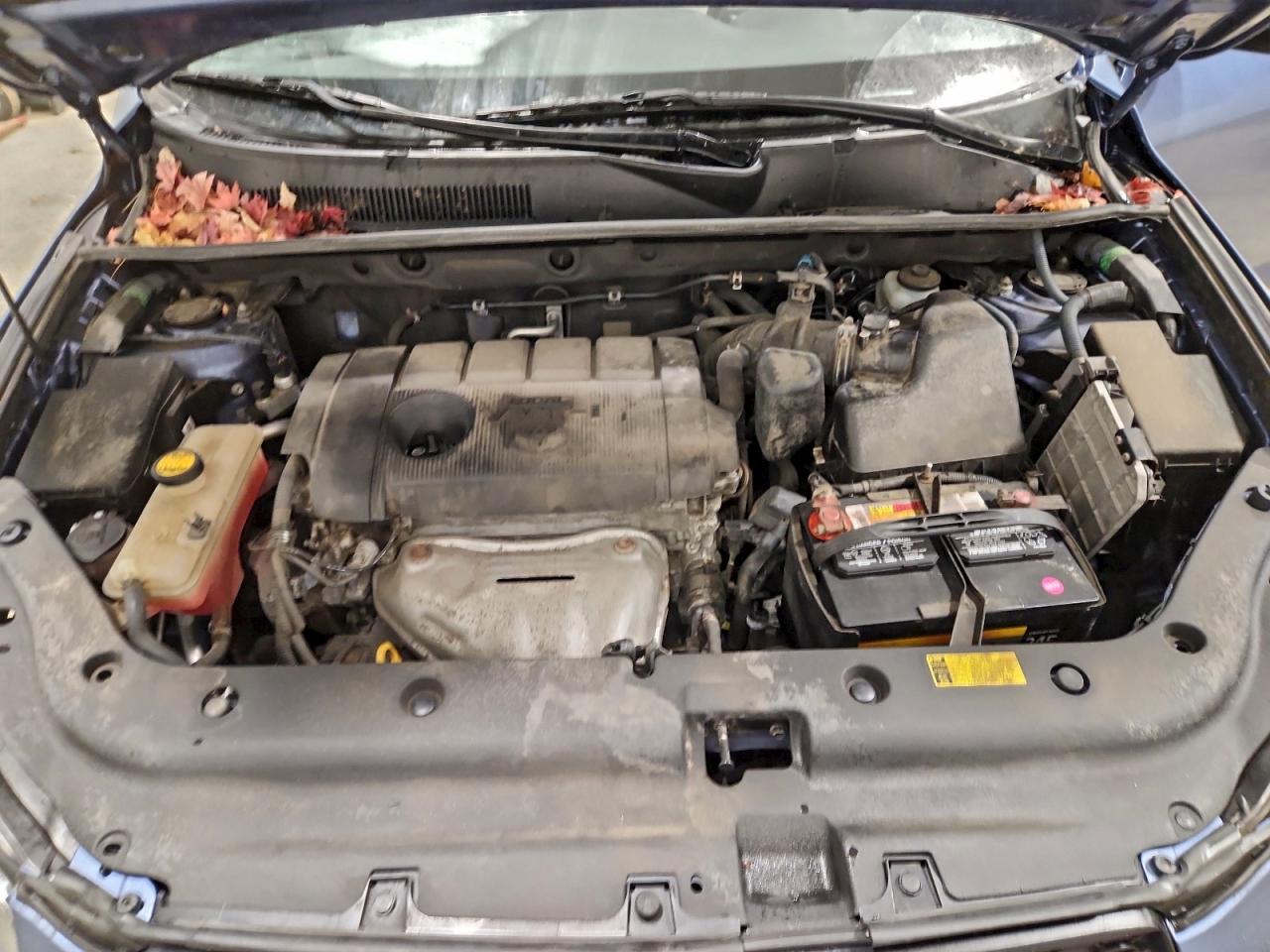 2011 TOYOTA RAV4 photo 12