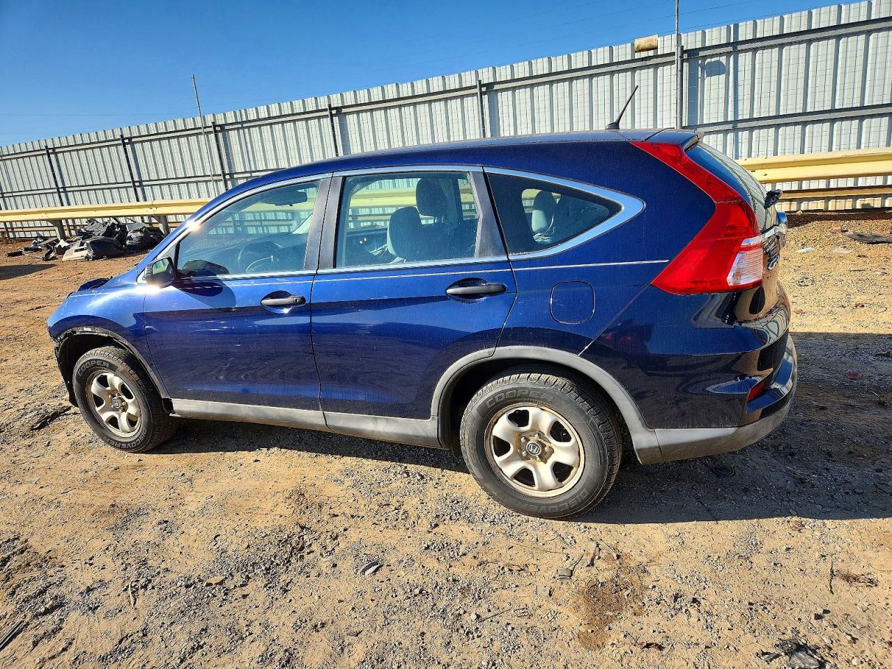 2015 HONDA CR-V LX photo 2