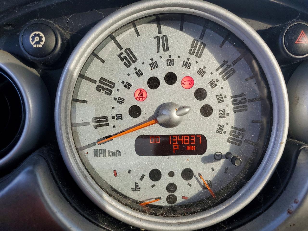 2006 MINI COOPER S photo 9