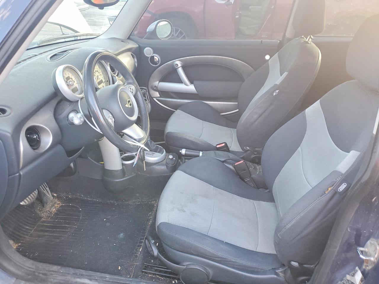 2006 MINI COOPER S photo 7