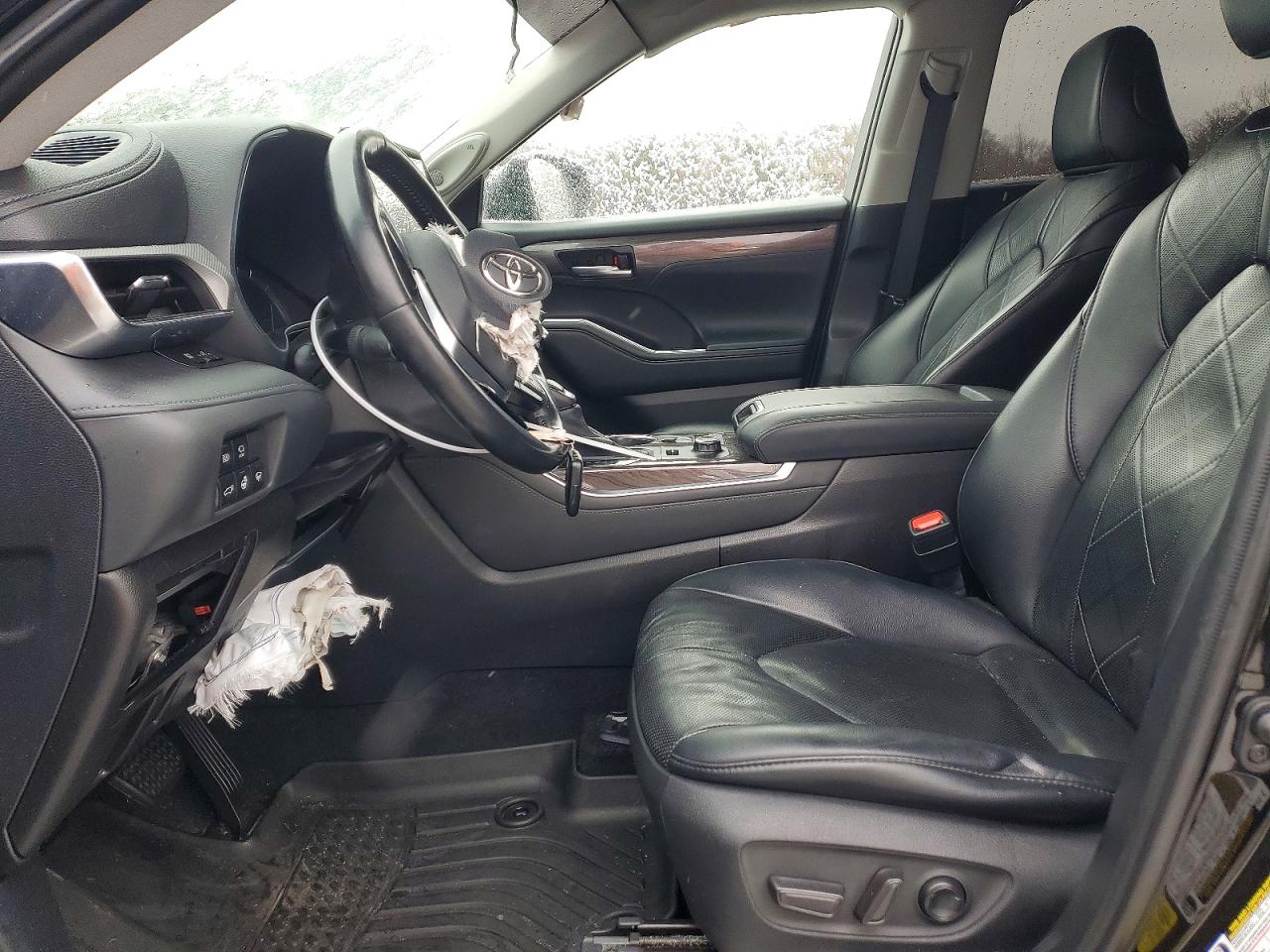 2021 TOYOTA HIGHLANDER PLATINUM photo 13