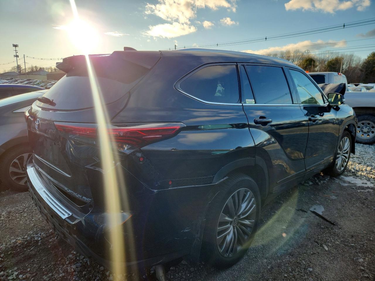 2021 TOYOTA HIGHLANDER PLATINUM photo 5