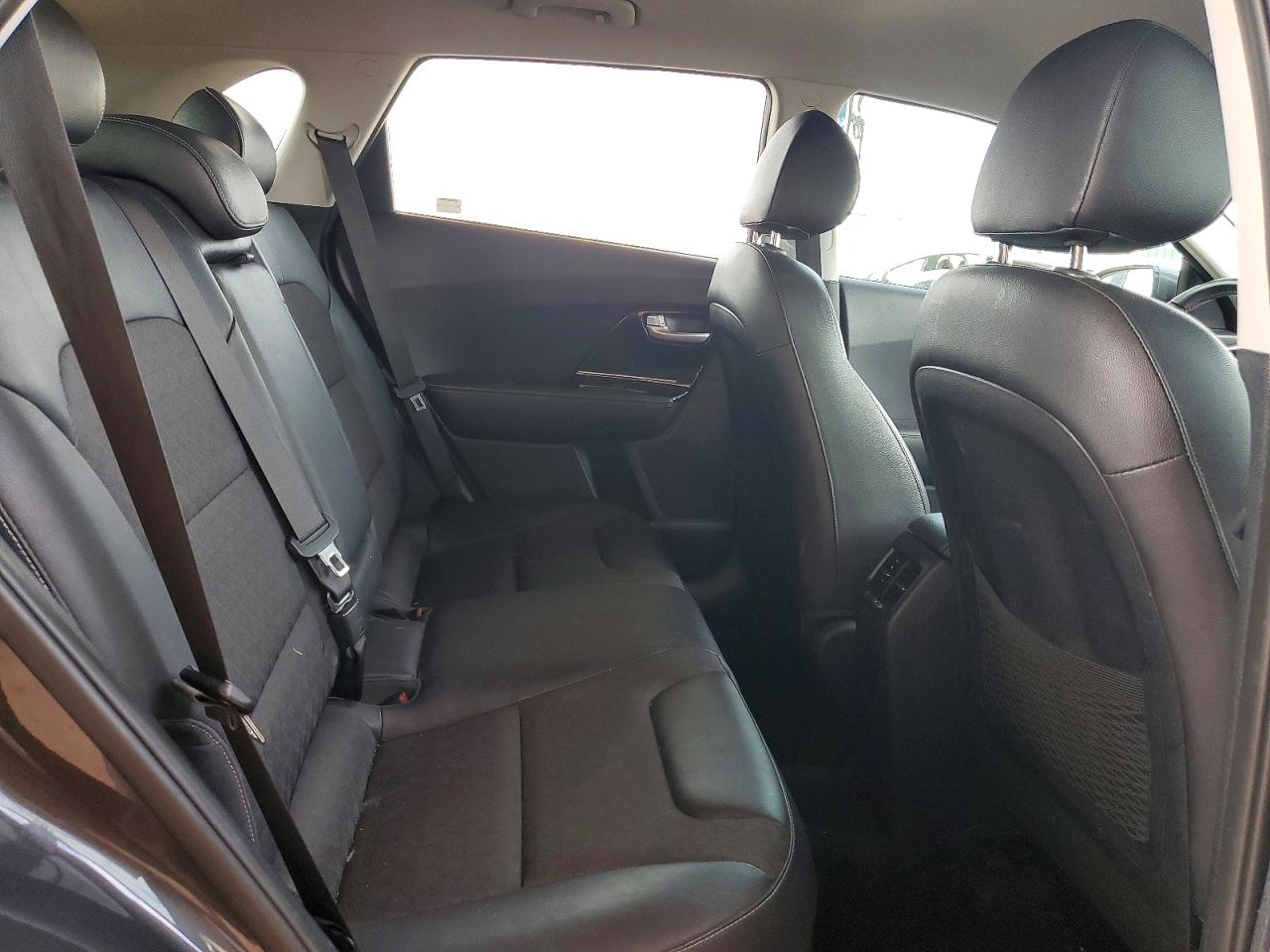 2018 KIA NIRO EX photo 10