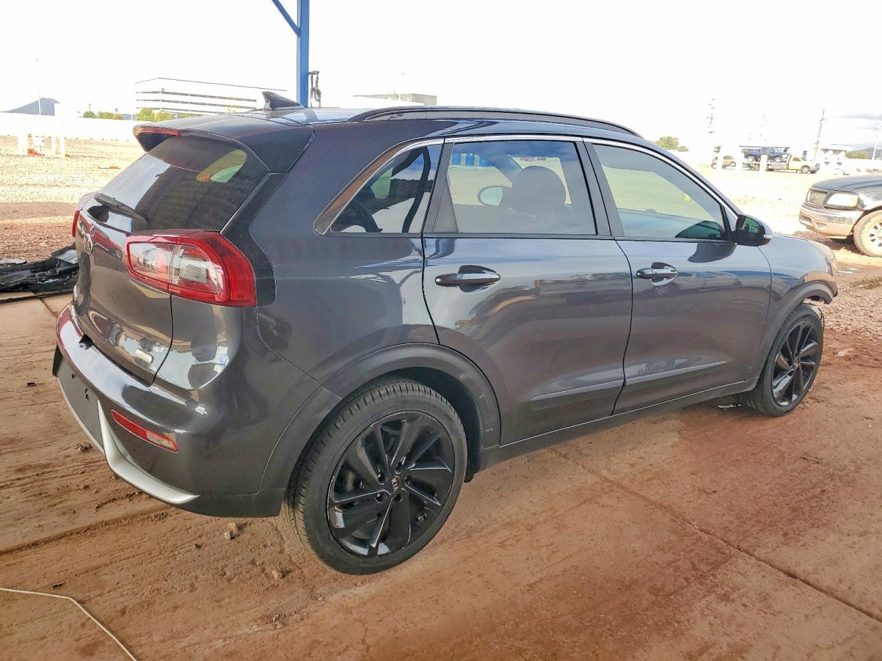2018 KIA NIRO EX photo 3