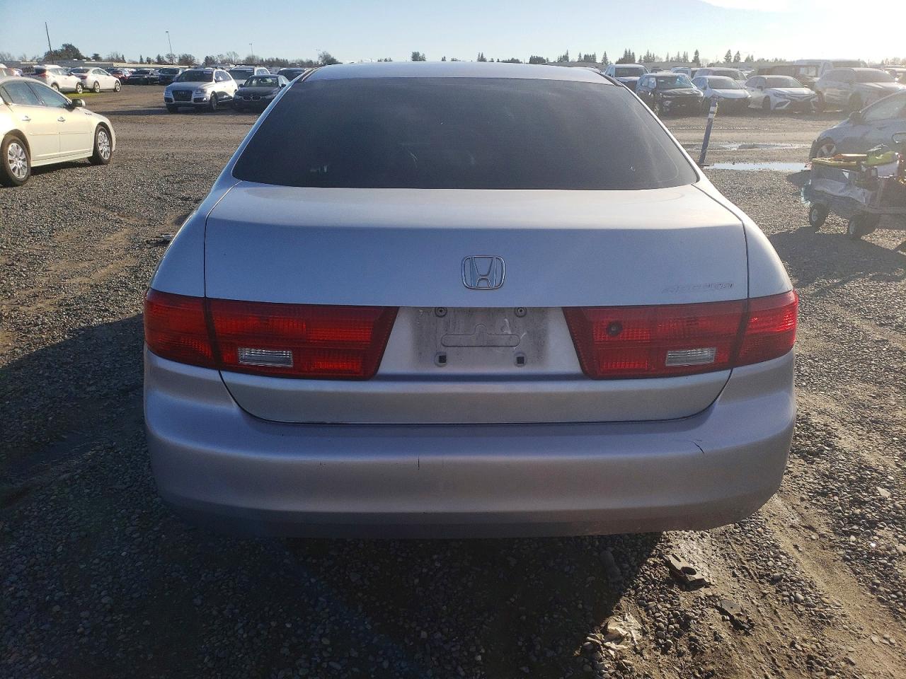 2005 HONDA ACCORD LX photo 6