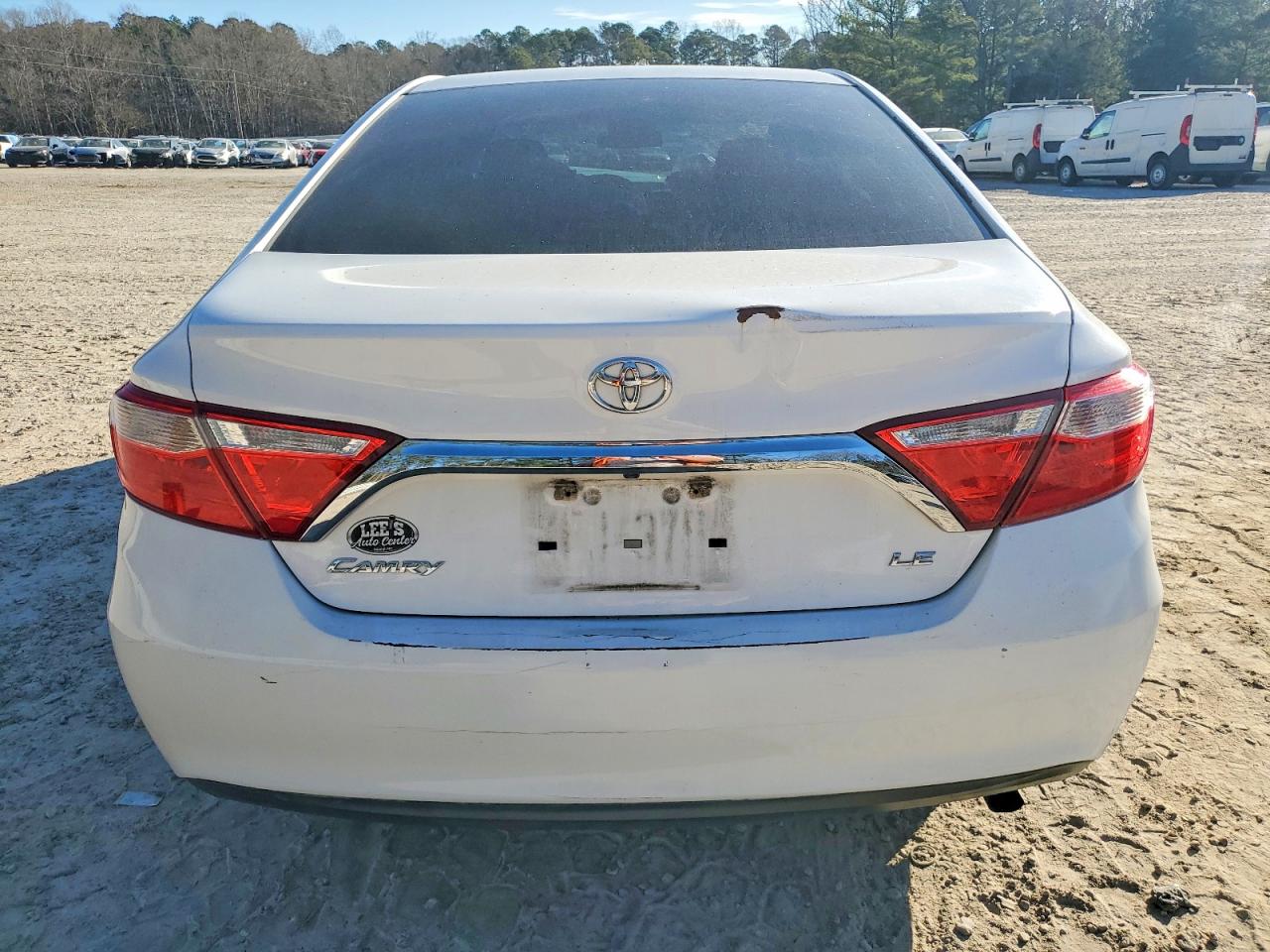 2015 TOYOTA CAMRY LE photo 6