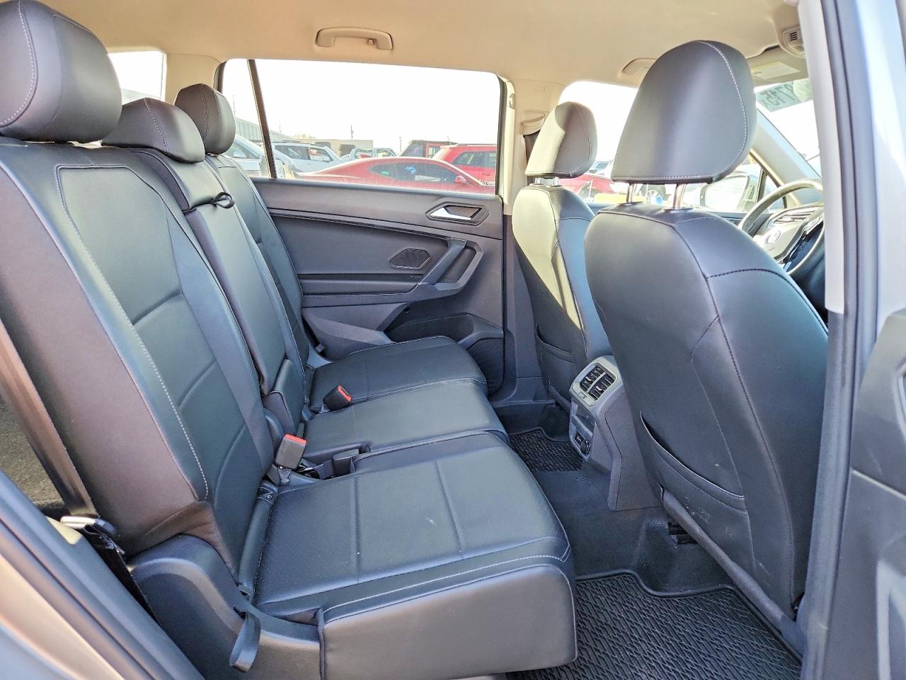 2020 VOLKSWAGEN TIGUAN SE photo 21