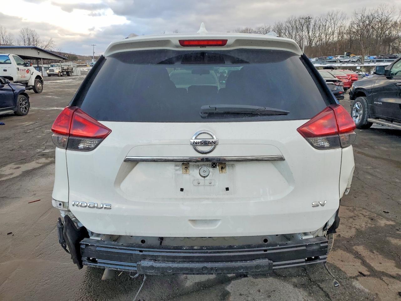 2017 NISSAN ROGUE S photo 6