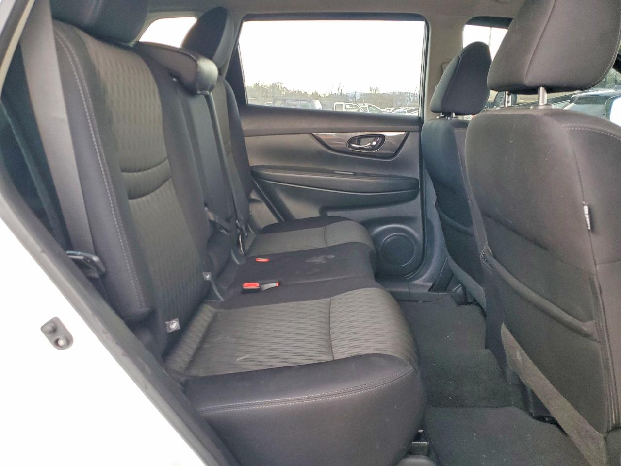 2017 NISSAN ROGUE S photo 11