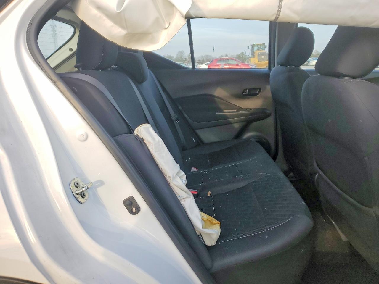 2021 NISSAN KICKS S photo 11