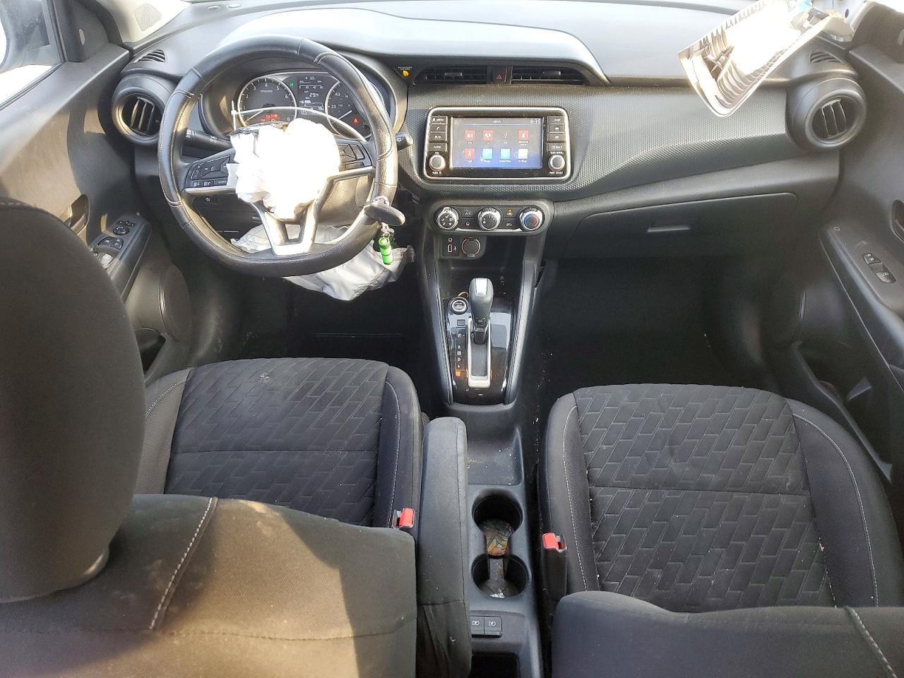 2021 NISSAN KICKS S photo 8
