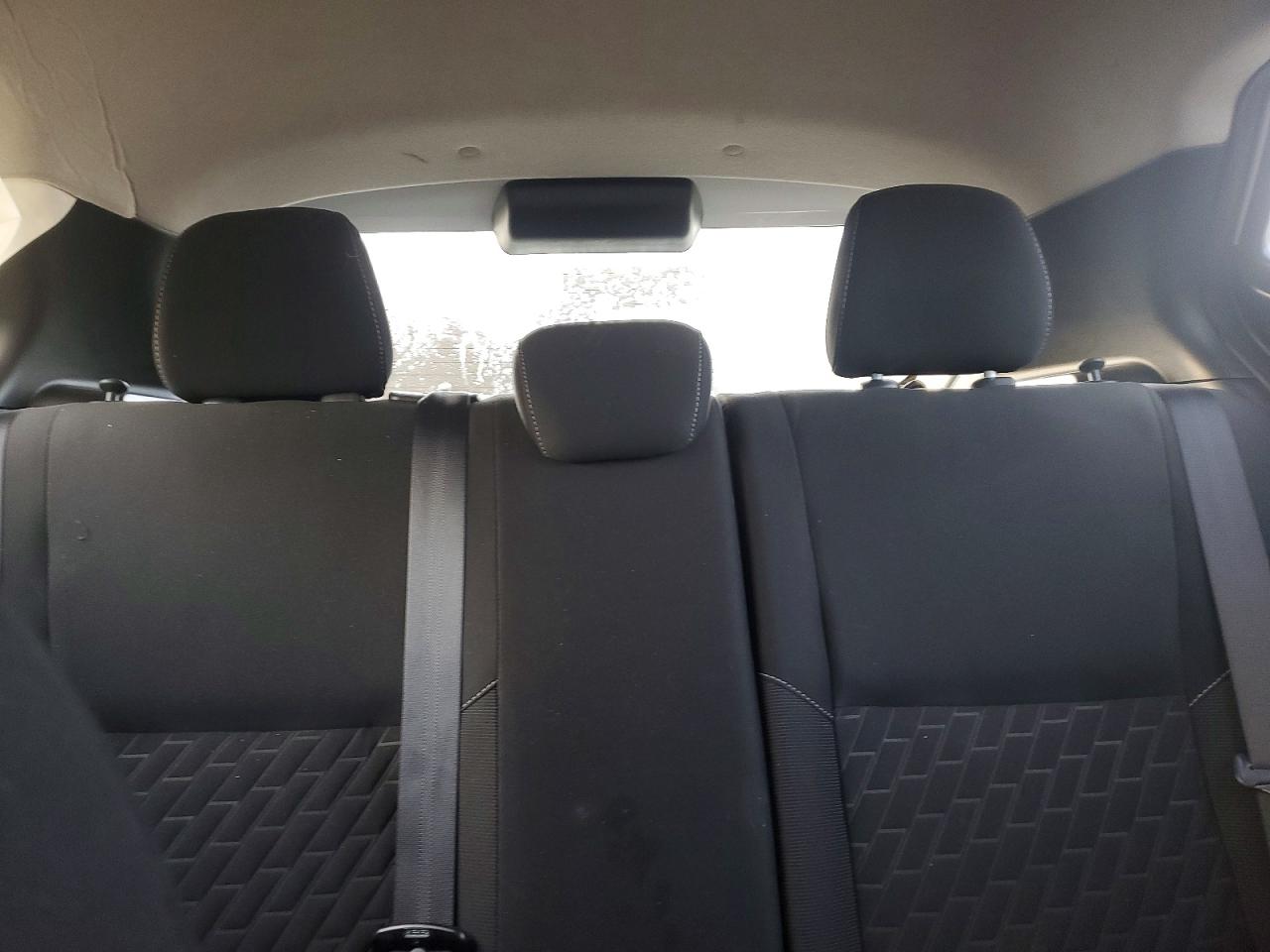 2021 NISSAN KICKS S photo 10