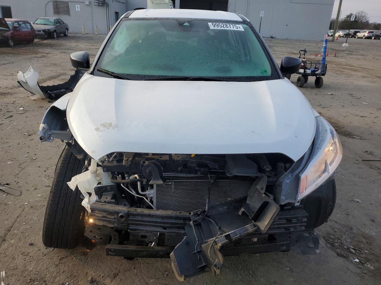 2021 NISSAN KICKS S photo 5