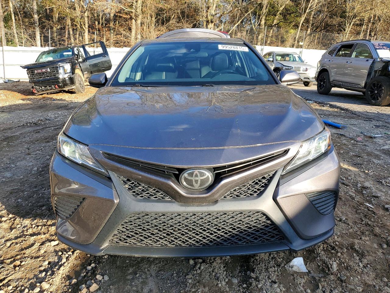 2020 TOYOTA CAMRY SE photo 5