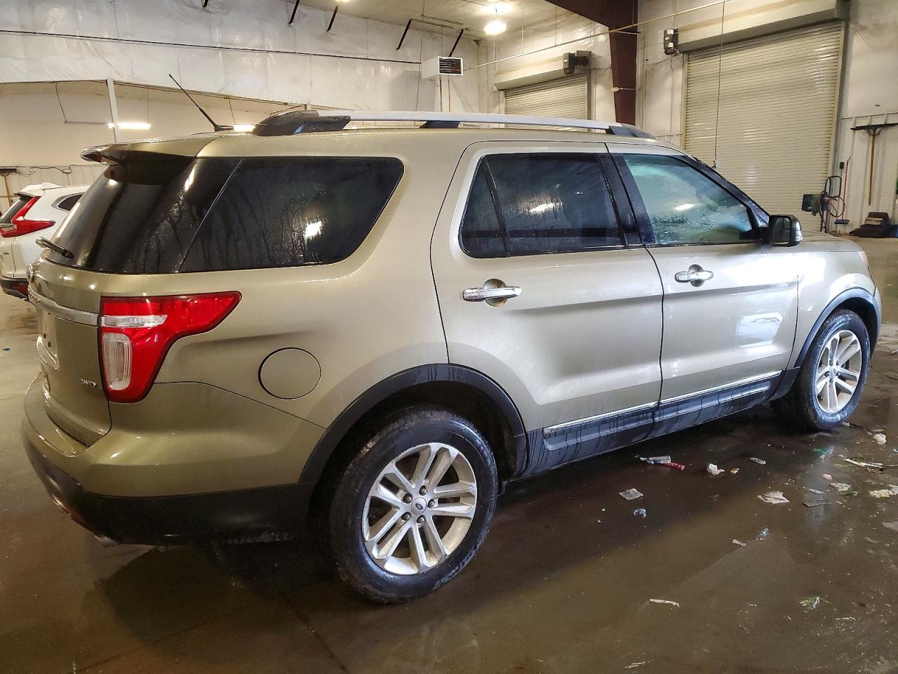 2013 FORD EXPLORER XLT photo 3