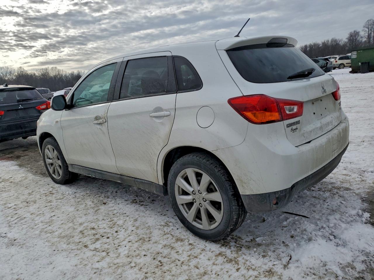 2015 MITSUBISHI OUTLANDER SPORT ES photo 2