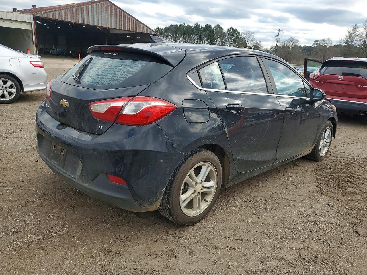 2017 CHEVROLET CRUZE LT photo 3