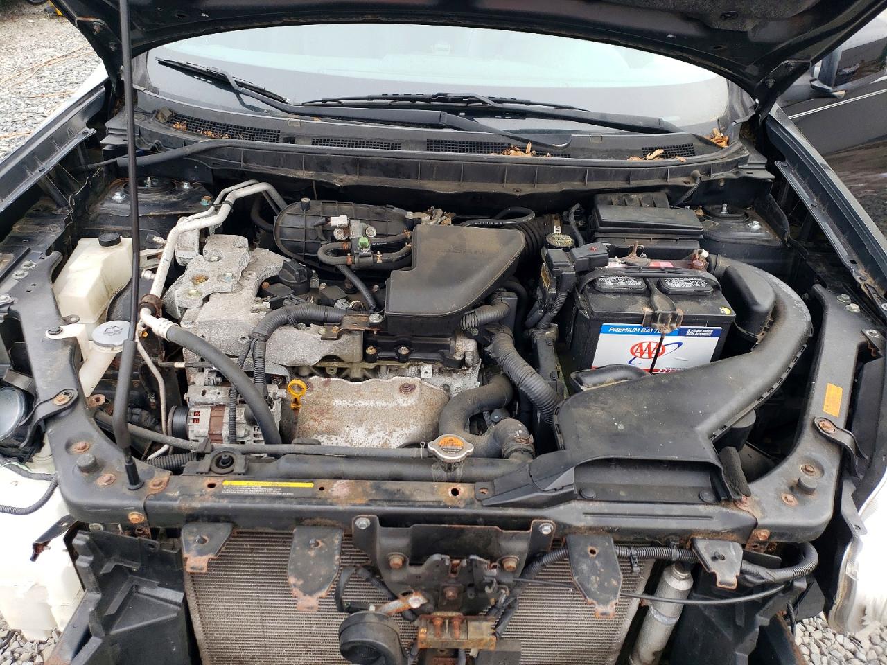 2009 NISSAN ROGUE S photo 12