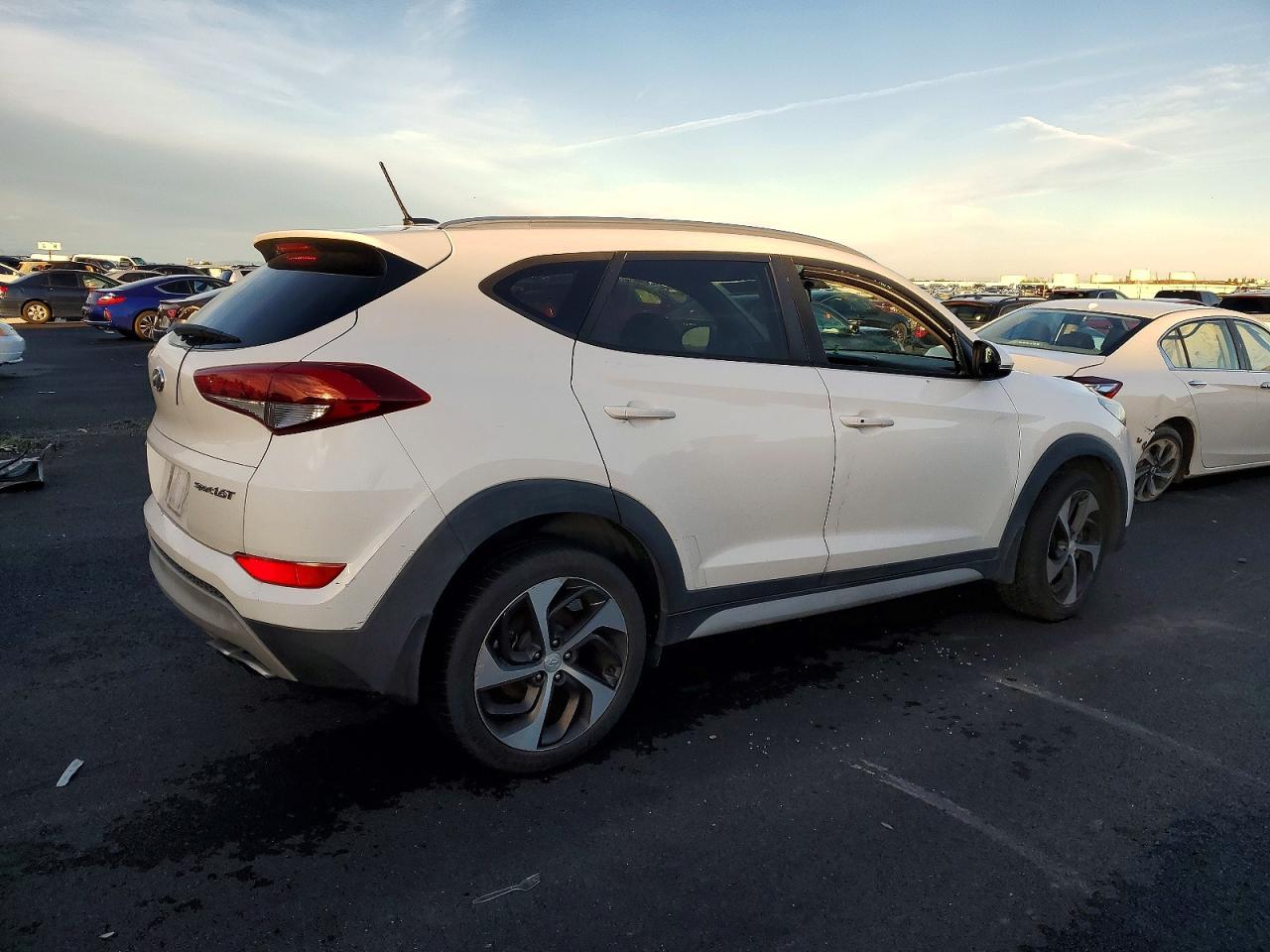 2017 HYUNDAI TUCSON LIMITED photo 3