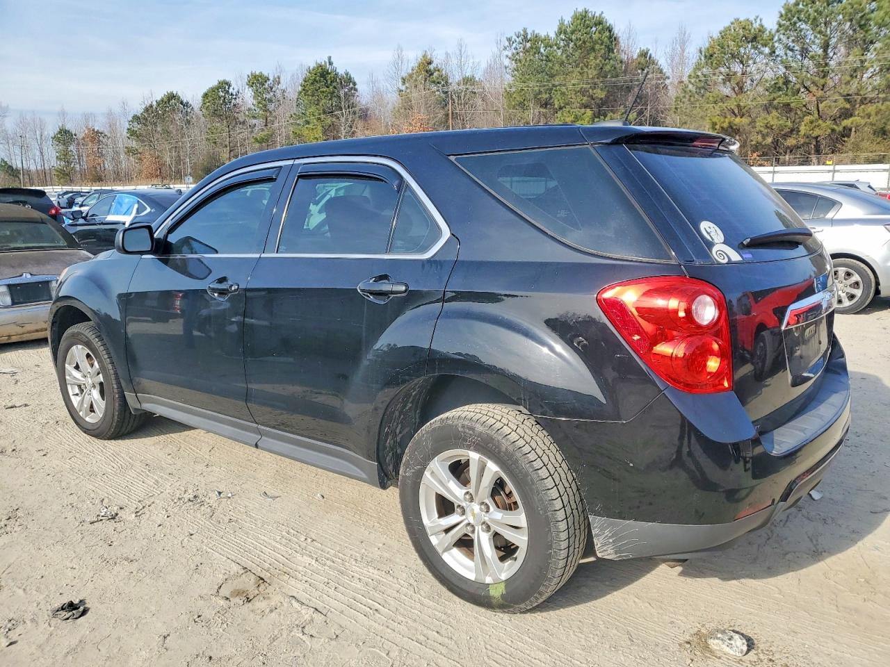 2015 CHEVROLET EQUINOX LS photo 2