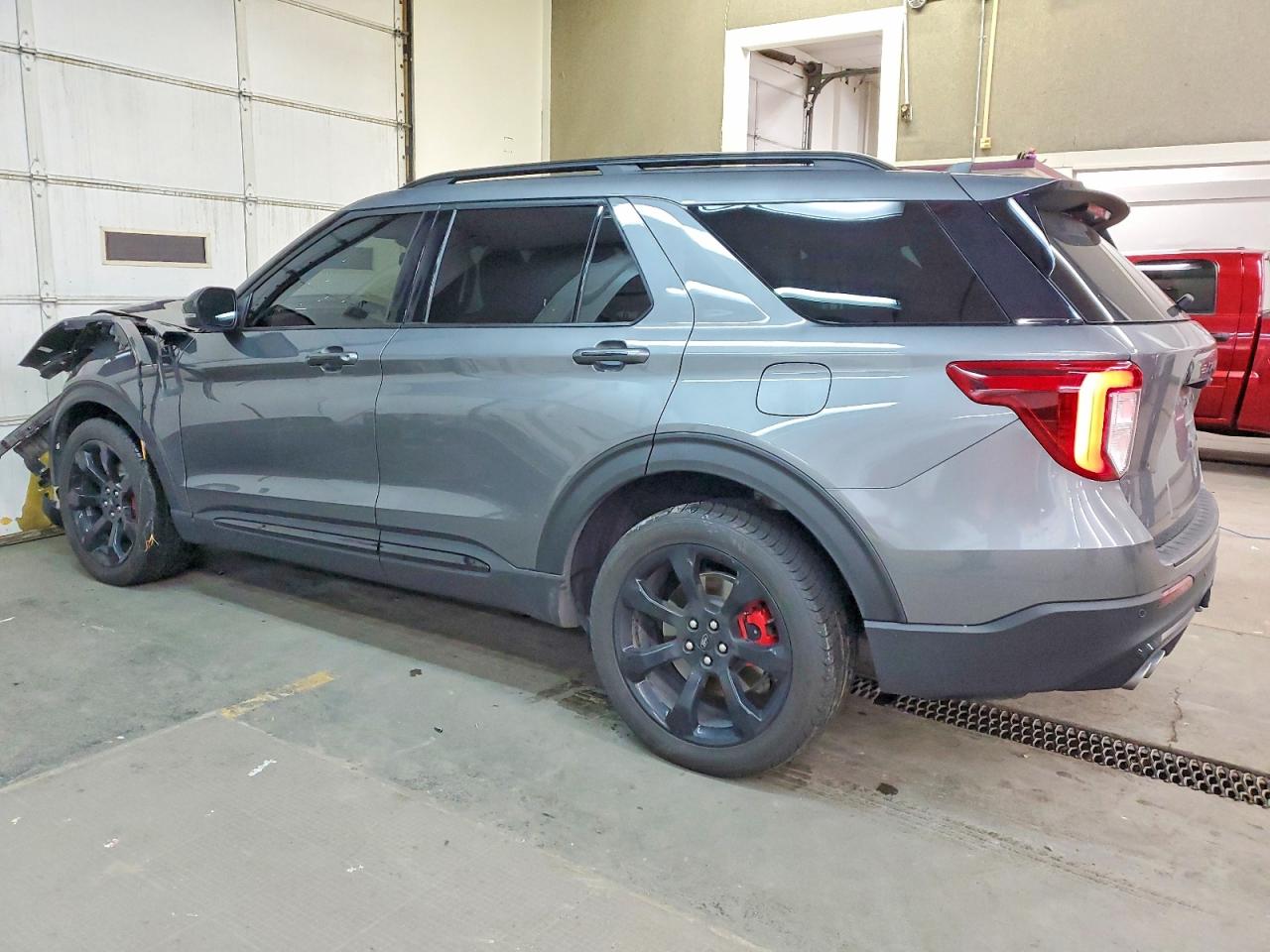 2023 FORD EXPLORER ST photo 3