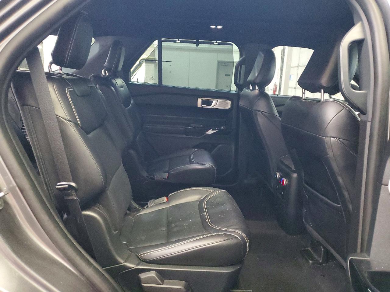 2023 FORD EXPLORER ST photo 21