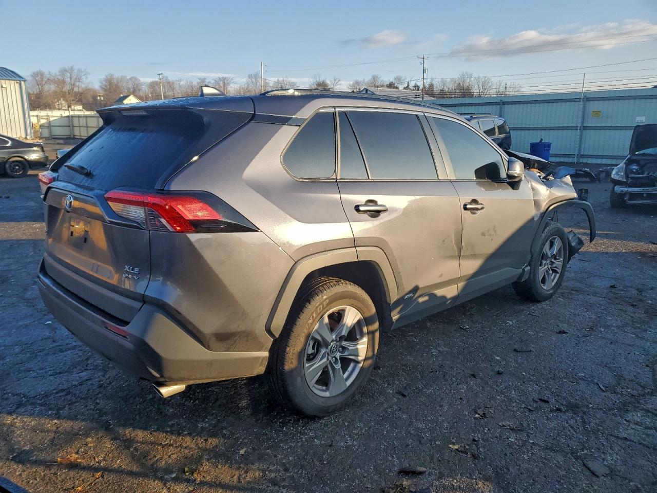 2025 TOYOTA RAV4 XLE photo 3