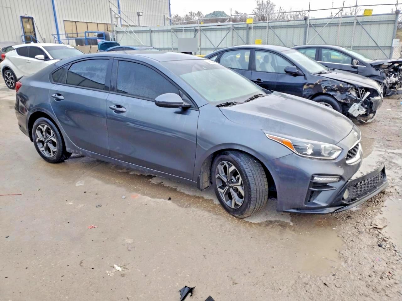 2020 KIA FORTE FE photo 4