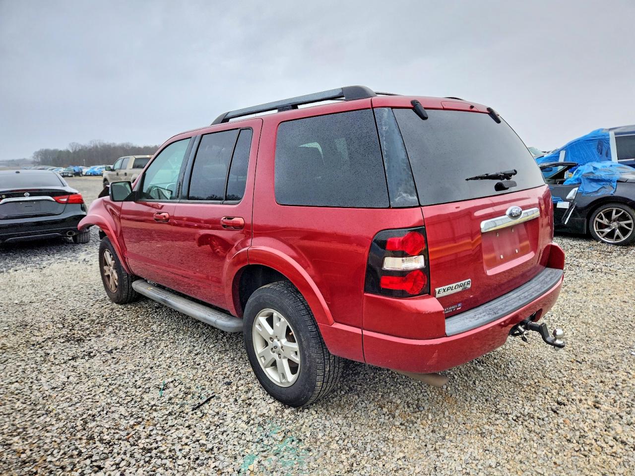 2010 FORD EXPLORER XLT photo 3