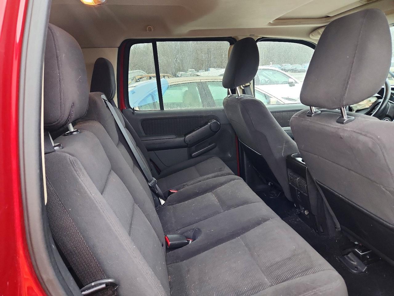 2010 FORD EXPLORER XLT photo 21