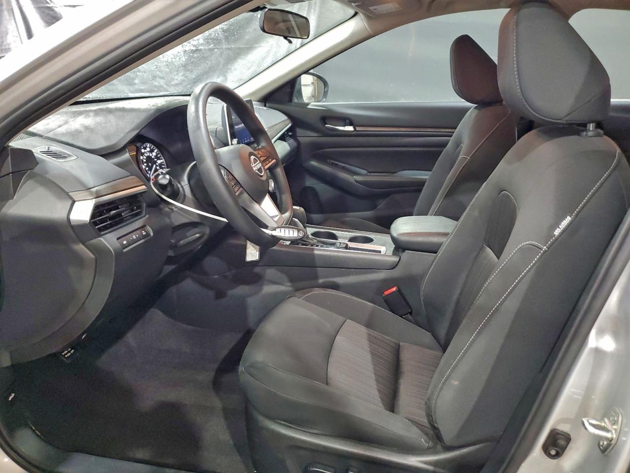 2025 NISSAN ALTIMA SV photo 7