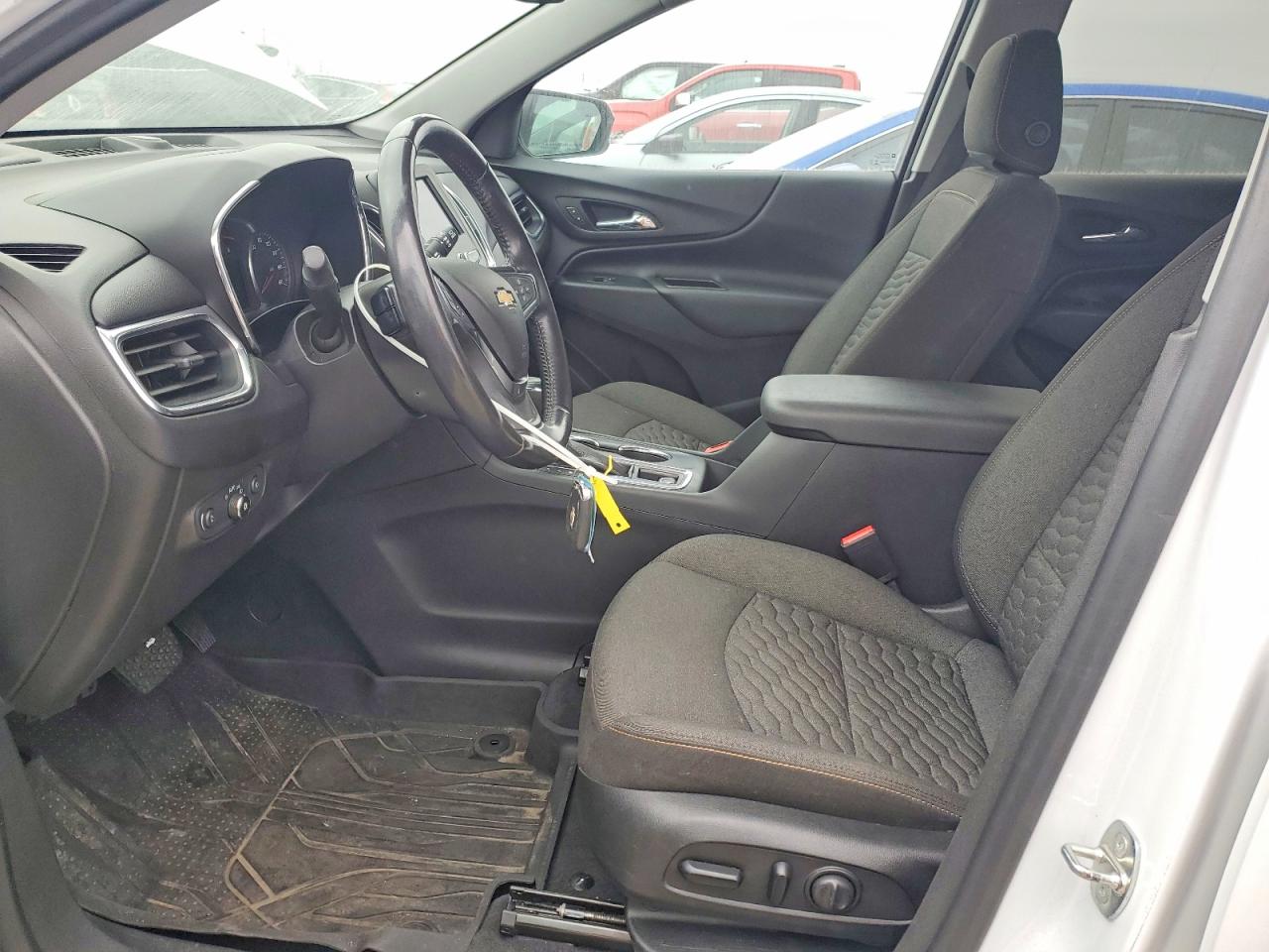 2020 CHEVROLET EQUINOX LT photo 13