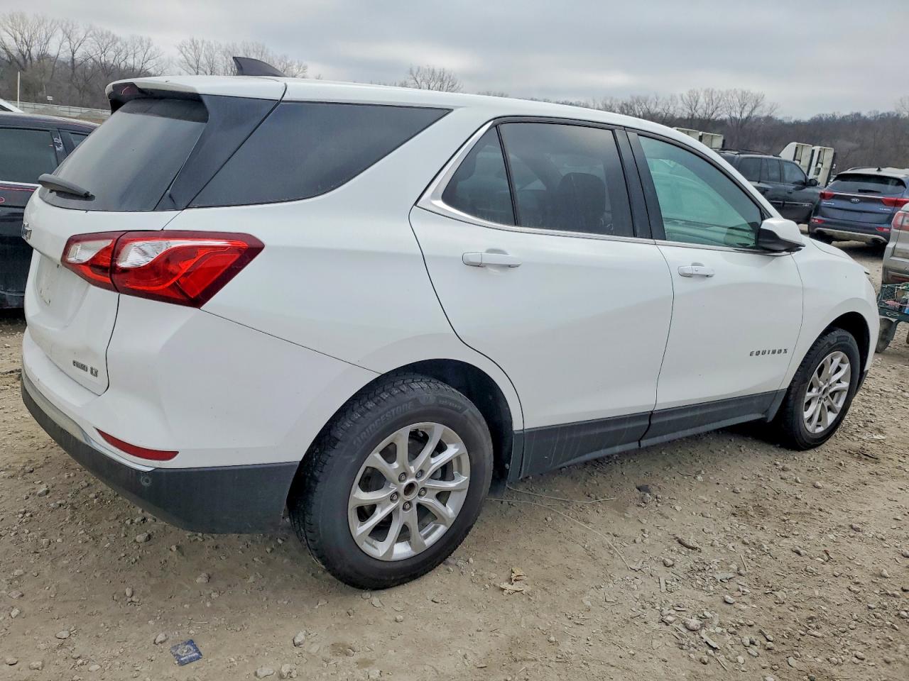 2020 CHEVROLET EQUINOX LT photo 5