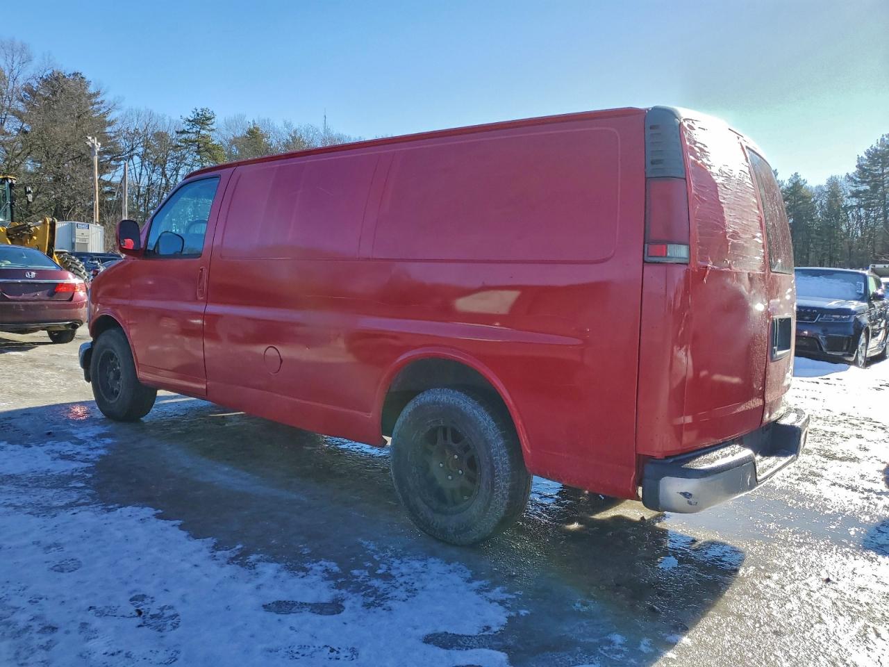 2001 GMC SAVANA G1500 photo 2