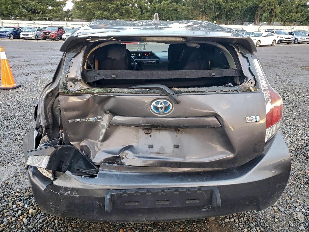 2015 TOYOTA PRIUS C photo 11