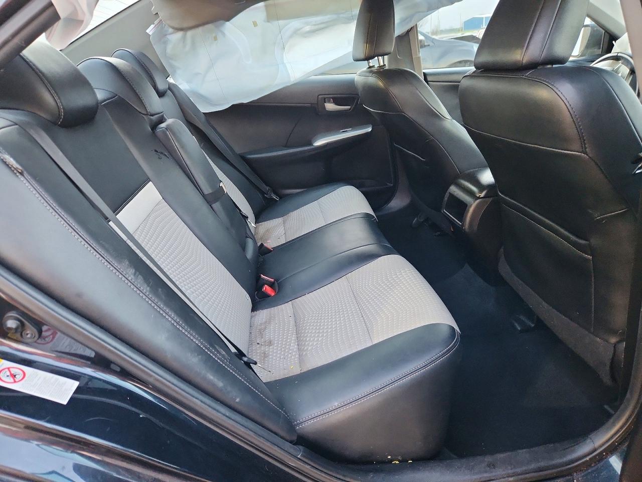 2014 TOYOTA CAMRY L photo 28