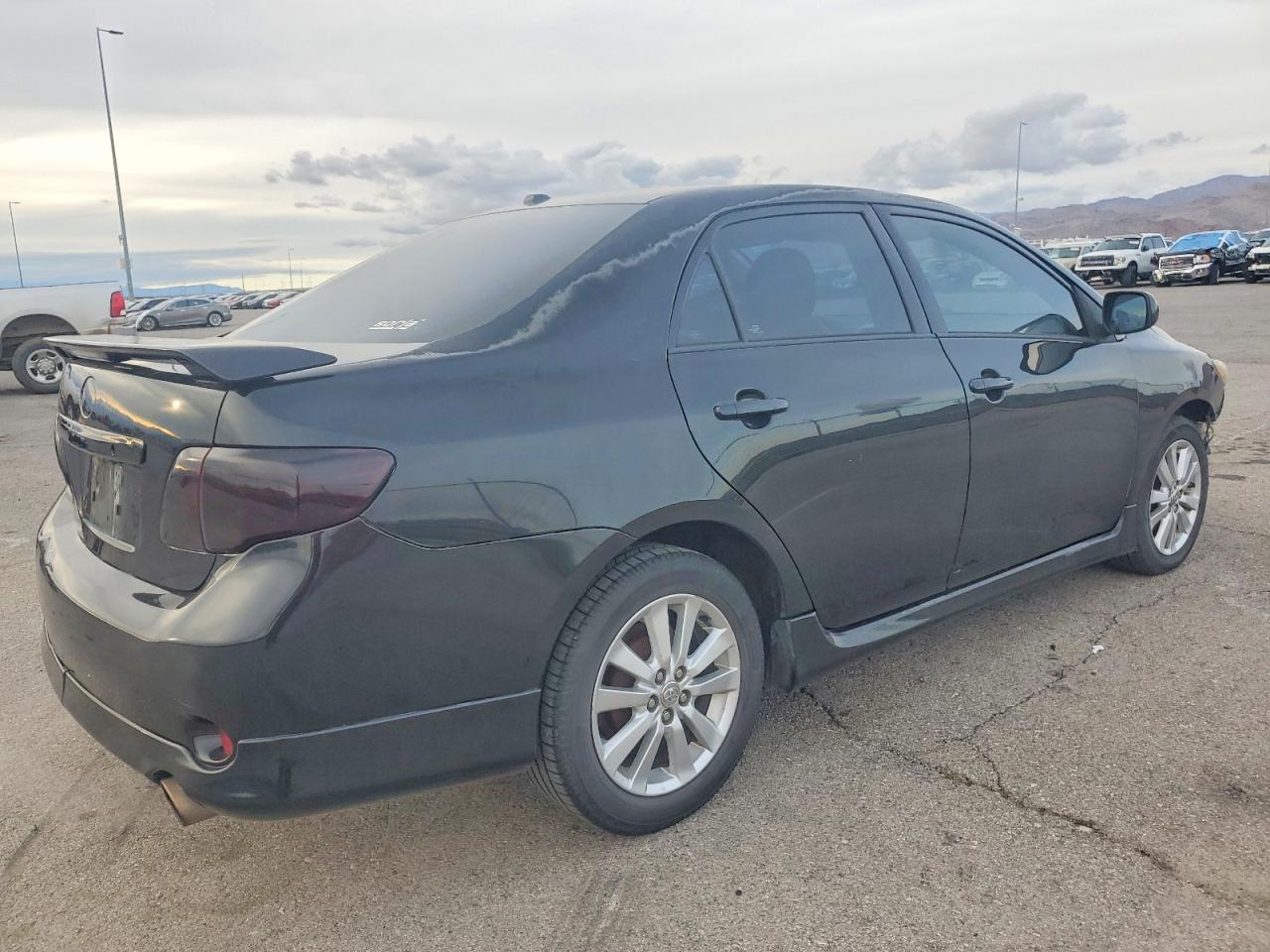 2010 TOYOTA COROLLA BASE photo 3